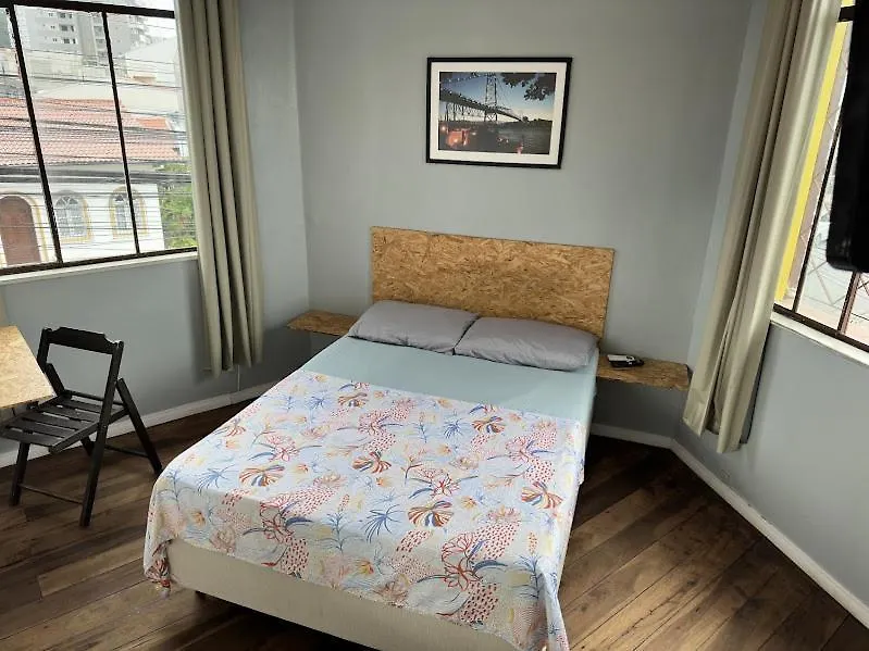 Quarto 2 Economico Com Ar Cond E Smart Tv Filmes Itajaí Frühstückspension